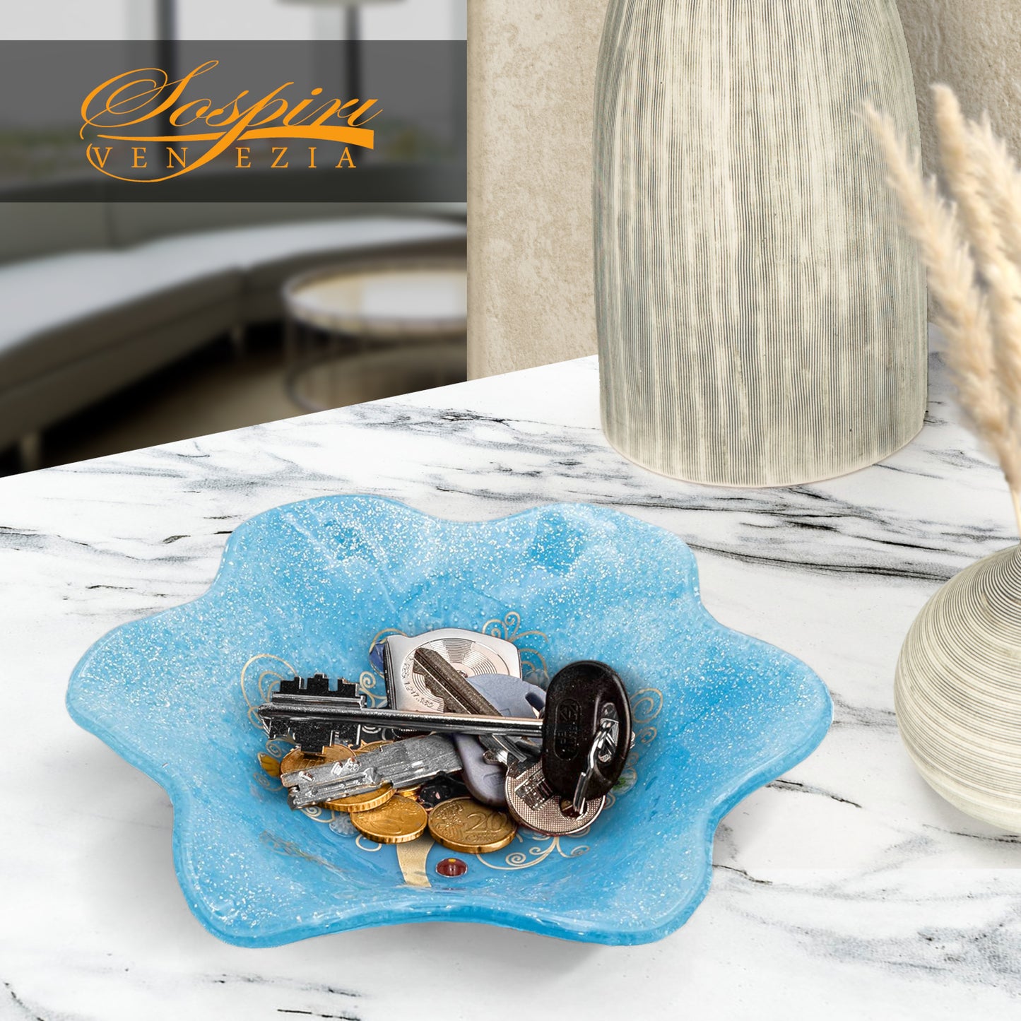 ciotola-vetro-murano-murrine-decoro-albero-della-vita-ciotola-fiore-azzurra-ambientata